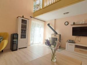 Prodej rodinného domu, Karlovy Vary, Sopečná, 350 m2