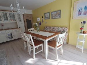 Prodej rodinného domu, Karlovy Vary, Sopečná, 350 m2