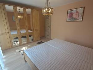 Prodej rodinného domu, Karlovy Vary, Sopečná, 350 m2