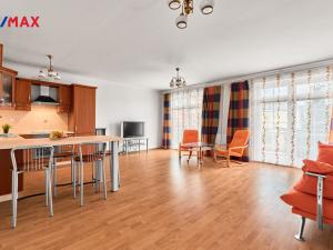 Prodej bytu 3+kk, Karlovy Vary, Raisova, 108 m2