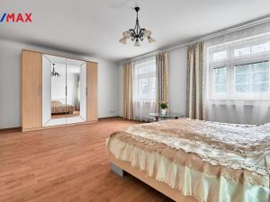 Prodej bytu 3+kk, Karlovy Vary, Raisova, 108 m2