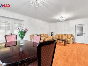 Prodej bytu 3+1, Karlovy Vary, Raisova, 118 m2