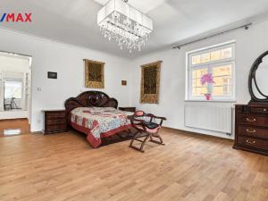 Prodej bytu 3+1, Karlovy Vary, Raisova, 118 m2