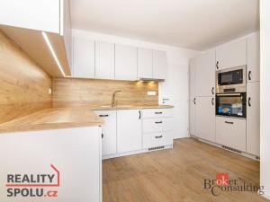 Pronájem bytu 2+kk, Opava, 44 m2