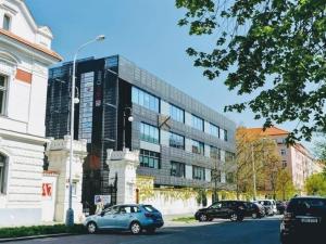 Pronájem kanceláře, Praha - Holešovice, U průhonu, 1400 m2