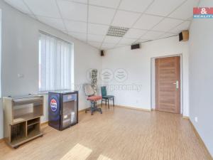 Pronájem bytu 2+kk, Plzeň, Barákova, 44 m2