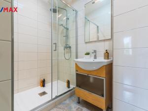 Pronájem bytu 2+1, Praha - Dejvice, Jugoslávských partyzánů, 48 m2