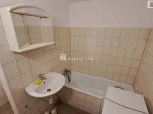 Pronájem obchodního prostoru, Jáchymov, náměstí Republiky, 150 m2