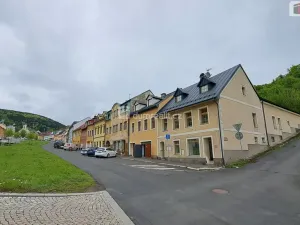 Pronájem obchodního prostoru, Jáchymov, náměstí Republiky, 150 m2