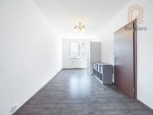 Pronájem bytu 2+kk, Praha - Vysočany, Pod Harfou, 60 m2