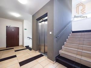 Pronájem bytu 2+kk, Praha - Vysočany, Pod Harfou, 60 m2