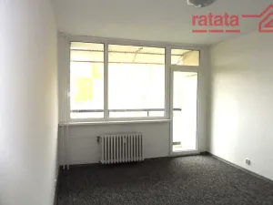 Pronájem bytu 3+1, Chomutov, Dřínovská, 77 m2
