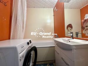Prodej bytu 4+1, Česká Lípa, Hradecká, 98 m2