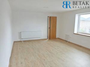 Prodej činžovního domu, Radslavice, Na Návsi, 670 m2