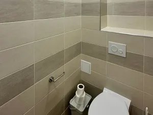Pronájem obchodního prostoru, Ostrov, Hlavní třída, 36 m2