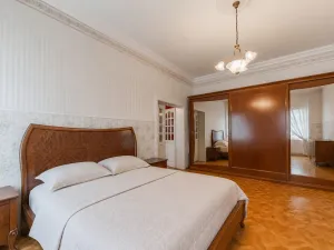 Prodej bytu 4+1, Praha - Vinohrady, Uruguayská, 162 m2