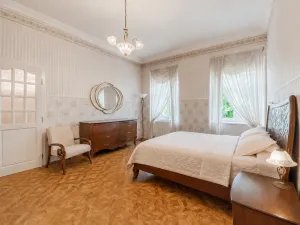 Prodej bytu 4+1, Praha - Vinohrady, Uruguayská, 162 m2
