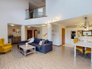 Prodej rodinného domu, Lom, Březová, 200 m2