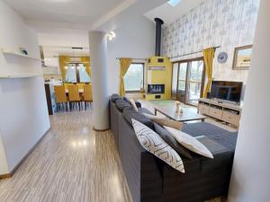 Prodej rodinného domu, Lom, Březová, 200 m2