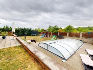 Prodej rodinného domu, Lom, Březová, 200 m2