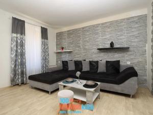 Prodej bytu 3+1, Most, tř. Budovatelů, 74 m2