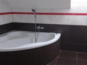 Pronájem bytu 3+kk, Dobronín, 65 m2