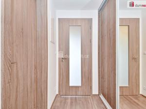 Pronájem bytu 1+kk, Praha - Kamýk, Zimova, 33 m2