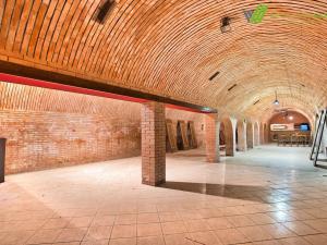 Prodej obchodního prostoru, Tvarožná Lhota, 750 m2