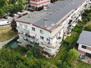 Prodej bytu 1+kk, Praha - Běchovice, Českobrodská, 83 m2
