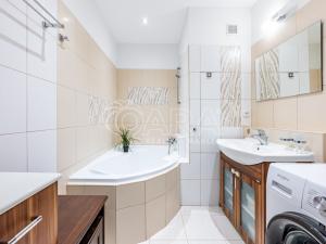 Pronájem bytu 3+1, Praha - Radotín, náměstí Osvoboditelů, 80 m2