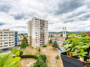 Pronájem bytu 3+1, Praha - Radotín, náměstí Osvoboditelů, 80 m2