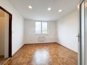 Pronájem bytu 2+1, Kaplice, Omlenická, 56 m2