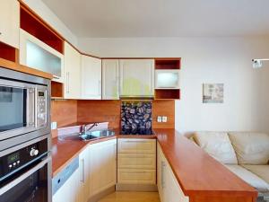 Pronájem bytu 2+kk, Olomouc, Novosadský dvůr, 45 m2