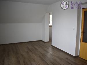 Prodej bytu 3+1, Bernartice, V zahrádce, 57 m2