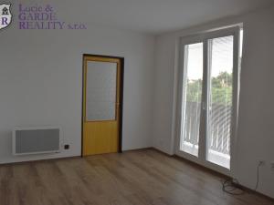 Prodej bytu 3+1, Bernartice, V zahrádce, 57 m2