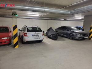 Pronájem garážového stání, Olomouc - Řepčín, Aloise Rašína, 12 m2