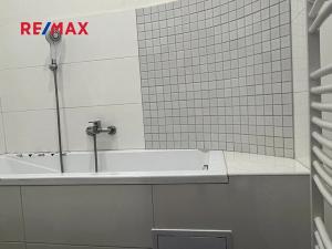 Prodej bytu 2+1, Kladno, Poštovní náměstí, 63 m2