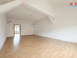 Pronájem bytu 2+1, Veselí nad Lužnicí - Veselí nad Lužnicí I, Budějovická, 90 m2