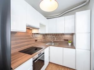 Pronájem bytu 3+1, Praha - Vršovice, Arménská, 75 m2