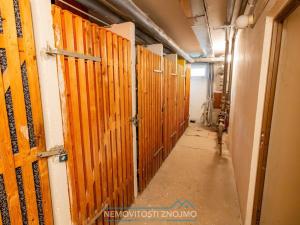 Prodej bytu 2+1, Znojmo, Holandská, 56 m2