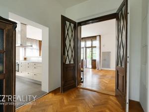 Prodej podílu vily, Praha - Klánovice, Ke znaku, 300 m2