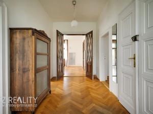 Prodej podílu vily, Praha - Klánovice, Ke znaku, 300 m2