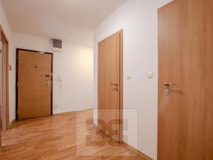 Pronájem bytu 2+1, Liberec, Sametová, 56 m2