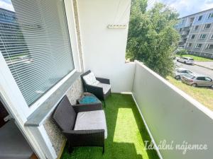 Pronájem bytu 2+1, Milovice - Boží Dar, Krátká, 47 m2