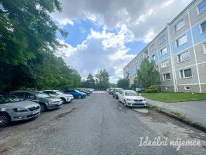 Pronájem bytu 2+1, Milovice - Boží Dar, Krátká, 47 m2