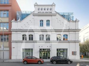 Pronájem kanceláře, Praha - Karlín, Křižíkova, 436 m2