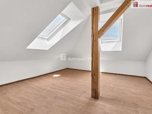 Prodej bytu 4+1, Karlovy Vary - Drahovice, Zbrojnická, 75 m2