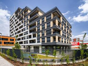 Prodej bytu 3+kk, Praha - Hloubětín, Poděbradská, 76 m2