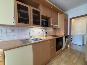 Pronájem bytu 2+kk, Praha - Smíchov, Randova, 48 m2