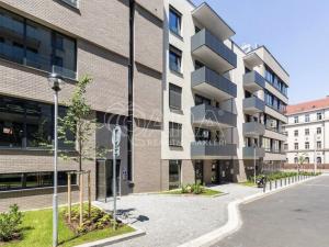 Pronájem bytu 3+kk, Praha, Seifertova, 80 m2